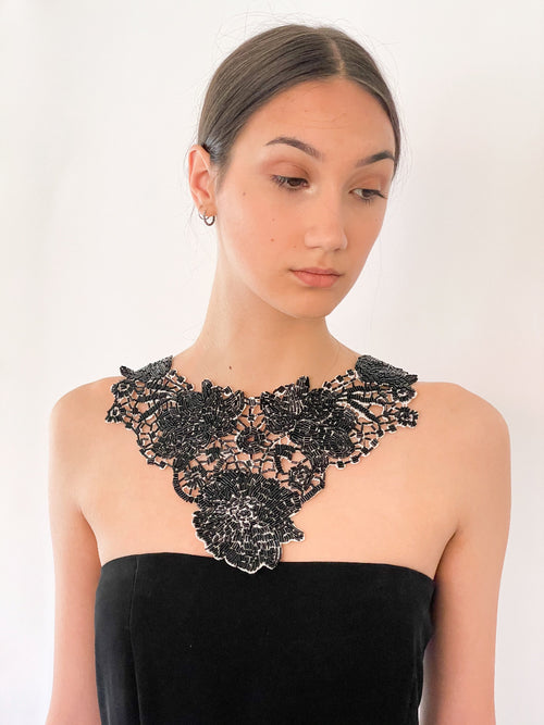 Countess Neckline