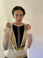Darkened Chalk Neck-Vest